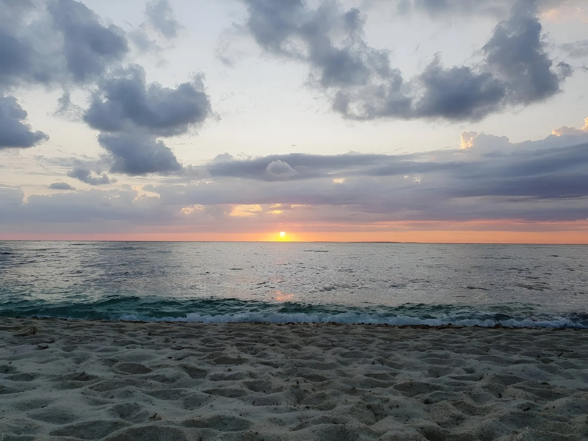 atardecer en la playa san luis